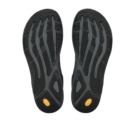 Black/Black/Castlerock